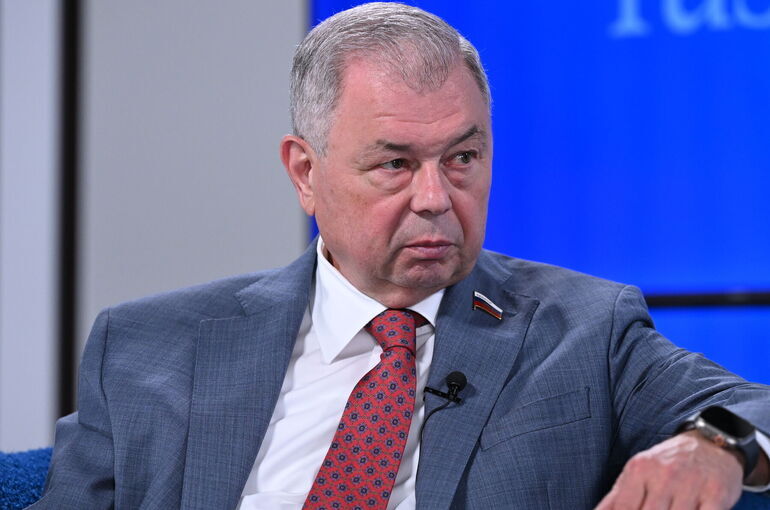 Инициативы сенатора Артамонова простираются дальше всех